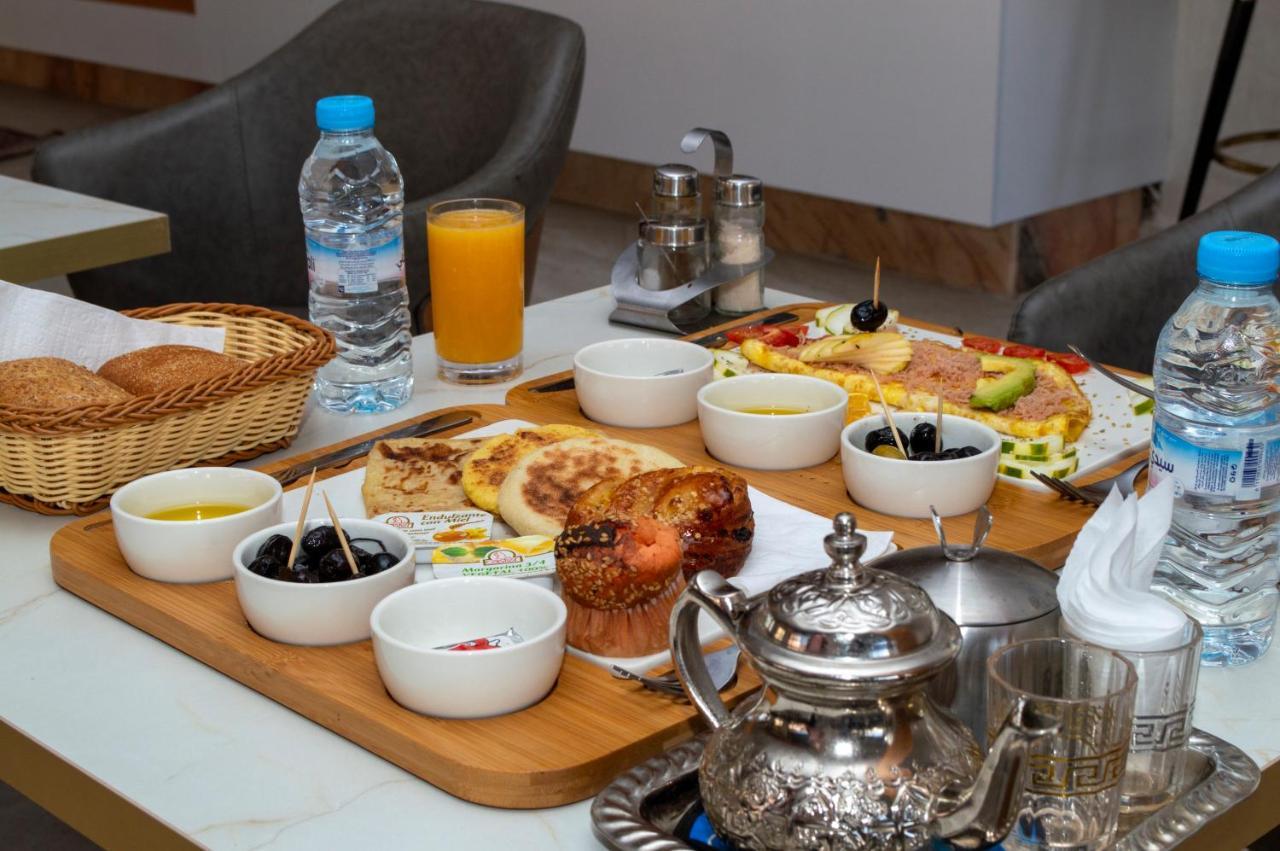 Hotel Golden Sunset Dakhla Bagian luar foto